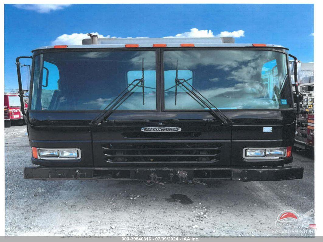 1FVHCFAK63RL73870 2003 FREIGHTLINER COE photo no. 1