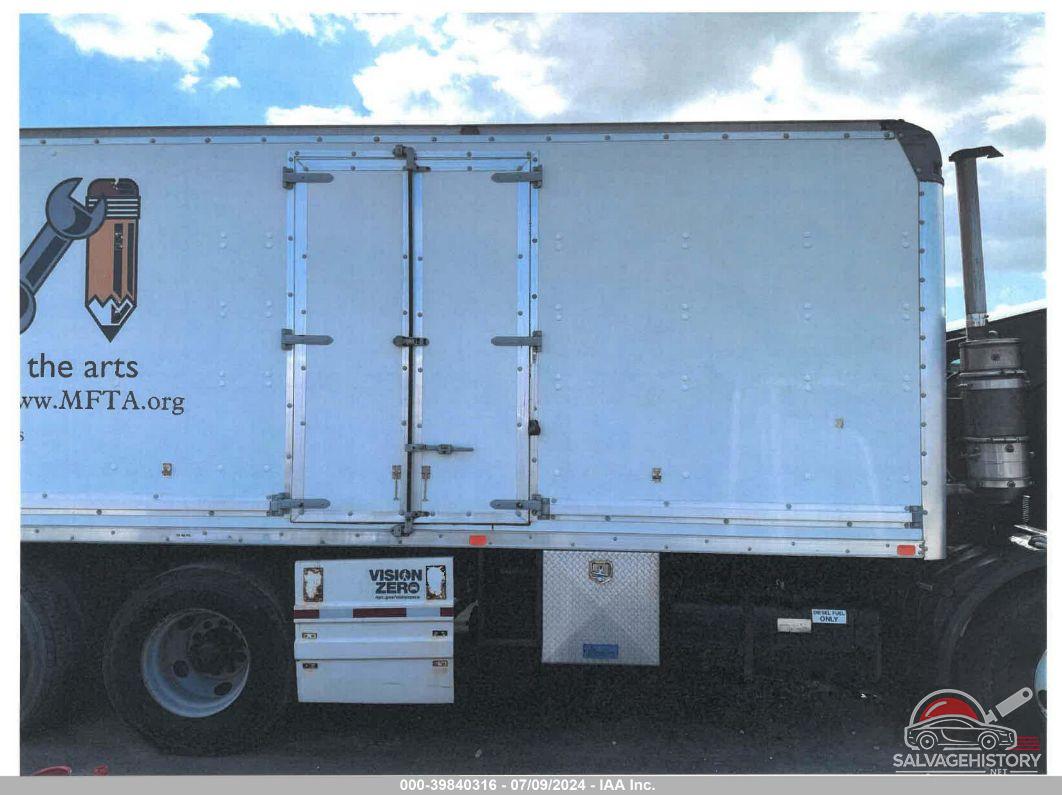 1FVHCFAK63RL73870 2003 FREIGHTLINER COE photo no. 3