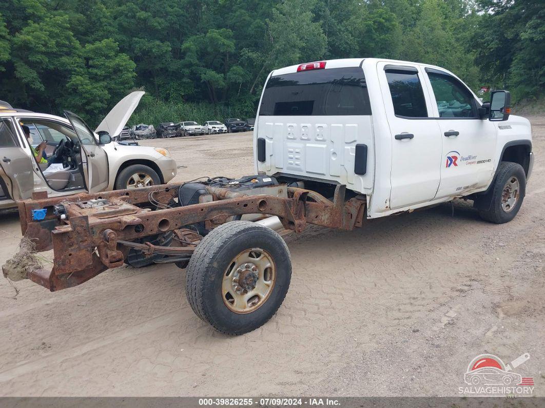 1GD22XEG5FZ527887 2015 GMC SIERRA 2500HD photo no. 4