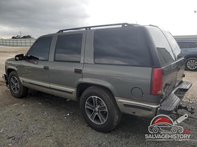 1GKEC13R1XR513670 1999 GMC YUKON photo no. 2