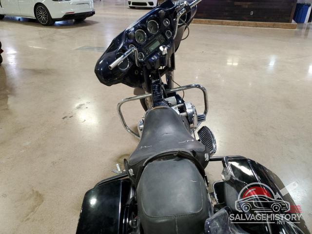 1HD1FF4107Y678363 2007 HARLEY-DAVIDSON FL photo no. 6