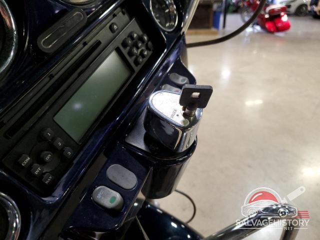1HD1FF4107Y678363 2007 HARLEY-DAVIDSON FL photo no. 8
