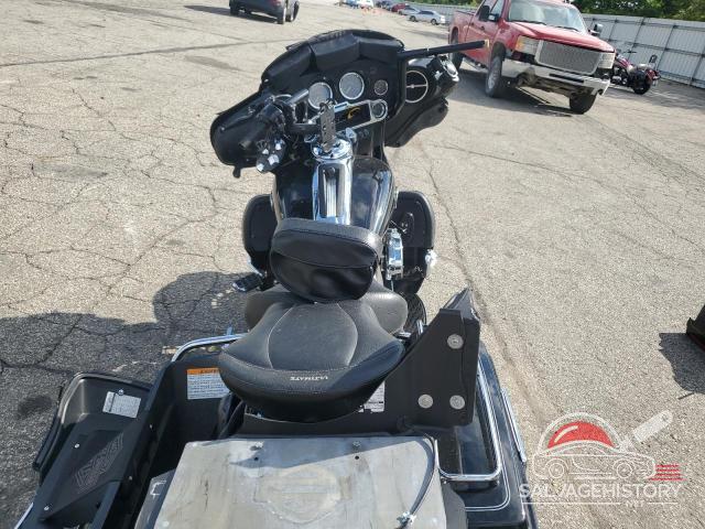 1HD1FC412AB669821 2010 HARLEY-DAVIDSON FL photo no. 6