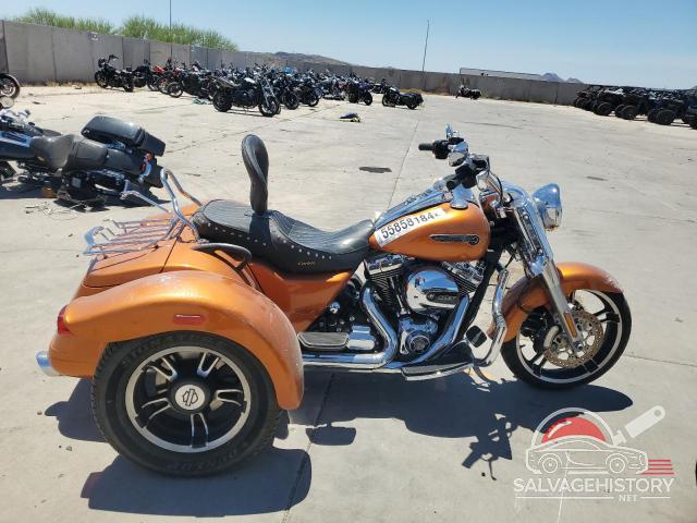 1HD1MCM13FB862704 2015 HARLEY-DAVIDSON FL photo no. 13