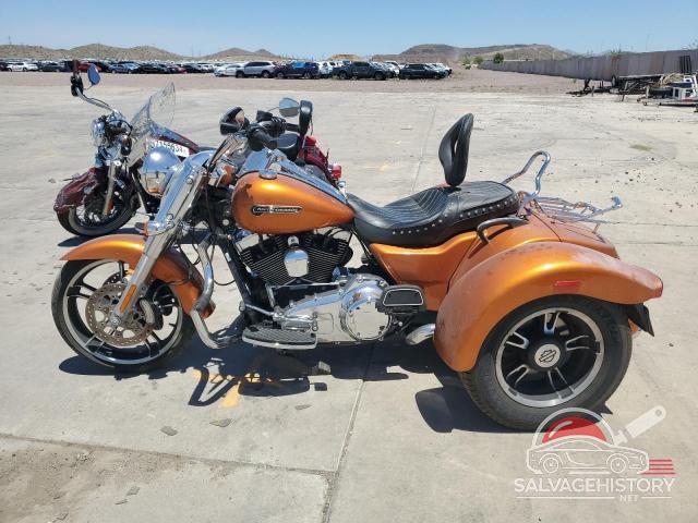 1HD1MCM13FB862704 2015 HARLEY-DAVIDSON FL photo no. 3
