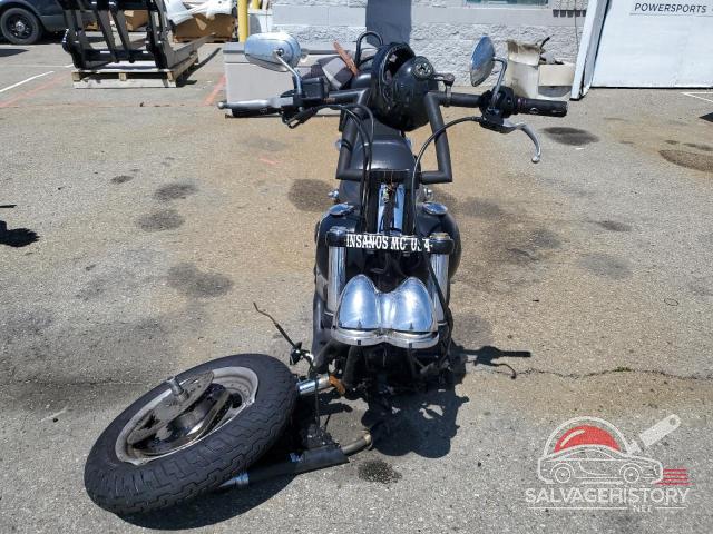 1HD1GY415BC318438 2011 HARLEY-DAVIDSON FX photo no. 2