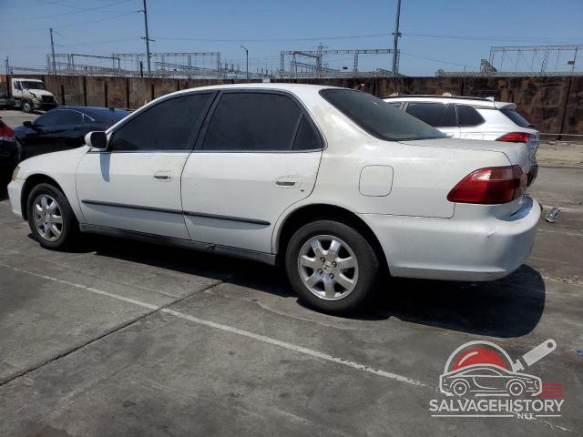 1HGCG5647WA221938 1998 HONDA ACCORD photo no. 2