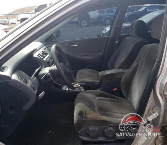 1HGCG5648XA138066 1999 HONDA ACCORD photo no. 7