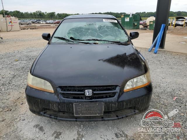 1HGCG5651XA057256 1999 HONDA ACCORD photo no. 5