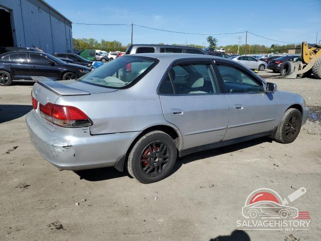 1HGCG65572A065944 2002 HONDA ACCORD photo no. 3