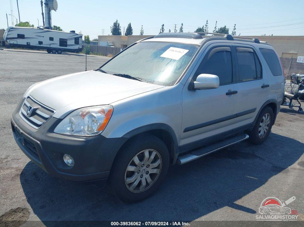 JHLRD78845C018007 2005 HONDA CR-V photo no. 2