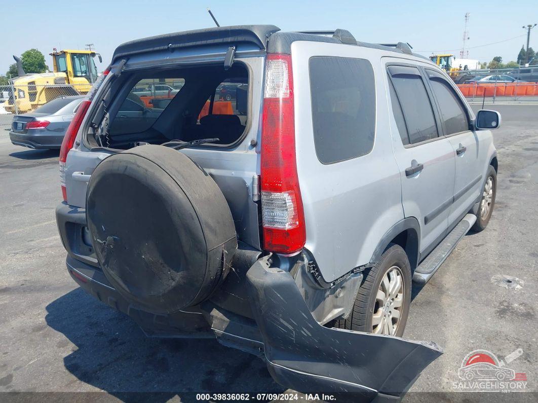 JHLRD78845C018007 2005 HONDA CR-V photo no. 4