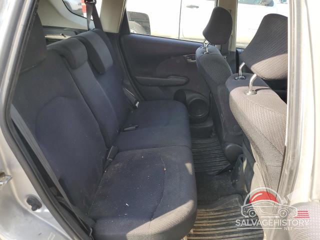 JHMGE8H5XCC011524 2012 HONDA FIT photo no. 10