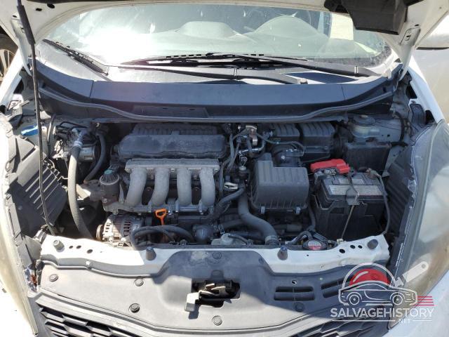 JHMGE8H5XDC043990 2013 HONDA FIT photo no. 11
