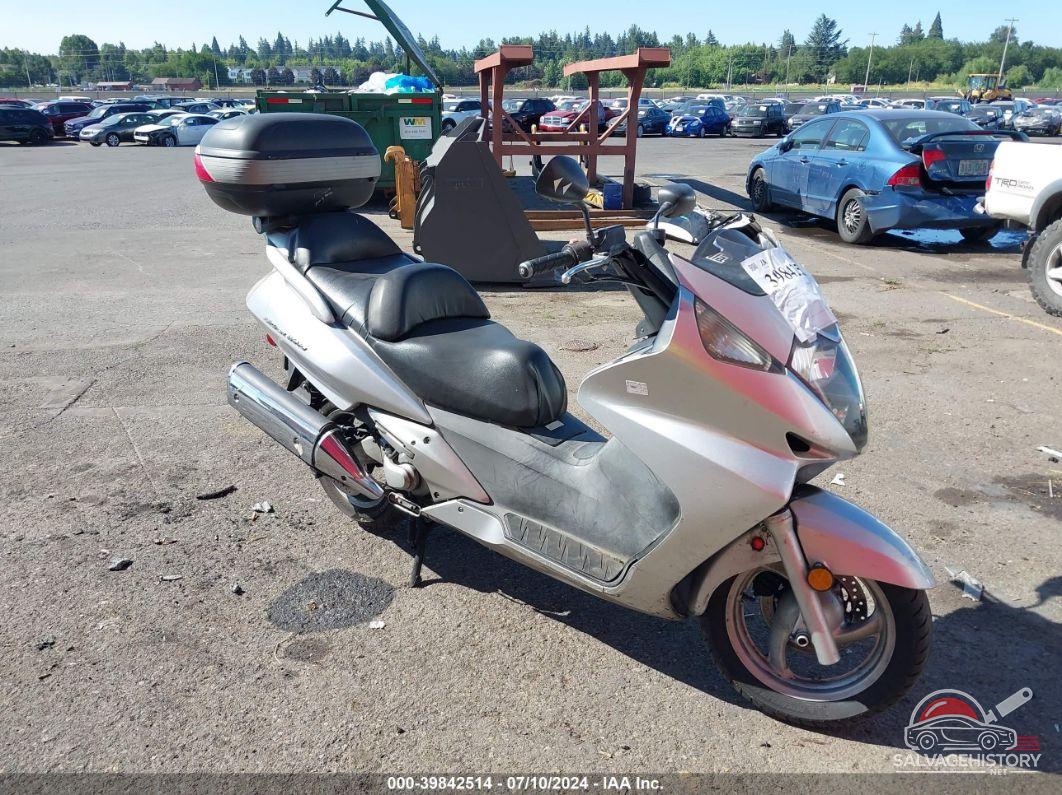 JH2PF01144K200028 2004 HONDA FSC600 photo no. 1