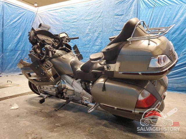 1HFSC47H68A701432 2008 HONDA GL CYCLE photo no. 3