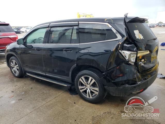 5FNYF6H79HB030648 2017 HONDA PILOT photo no. 2