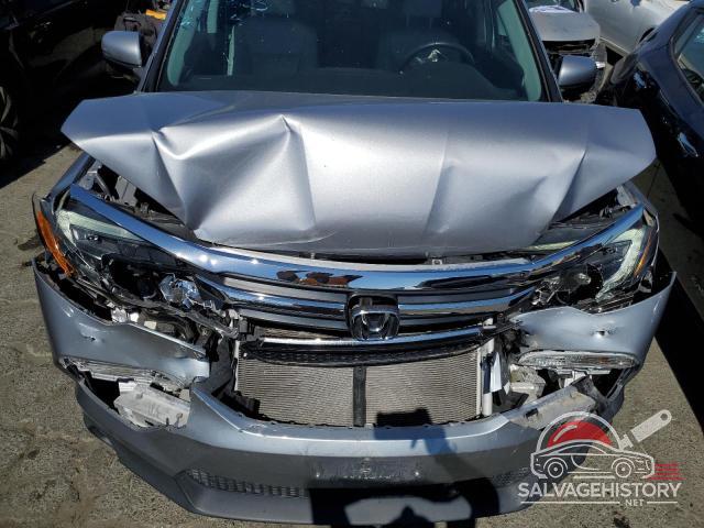 5FNYF6H50JB050985 2018 HONDA PILOT photo no. 11