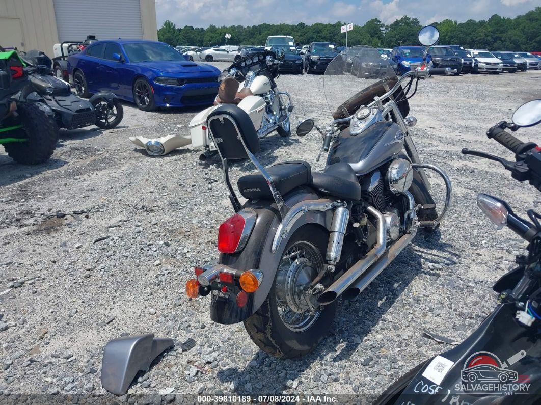 JH2RC44672M613532 2002 HONDA VT750 photo no. 4