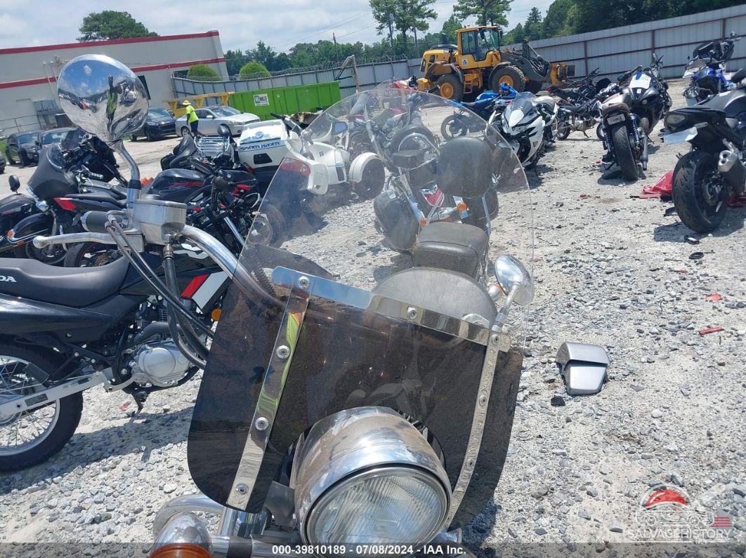 JH2RC44672M613532 2002 HONDA VT750 photo no. 5
