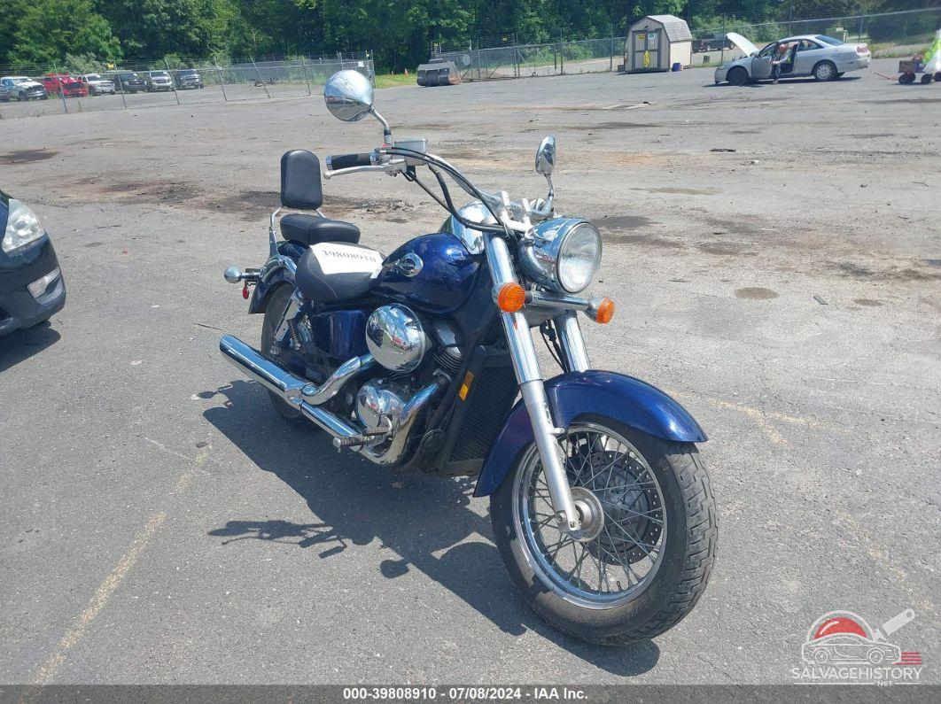 JH2RC44F22K020219 2002 HONDA VT750 photo no. 3