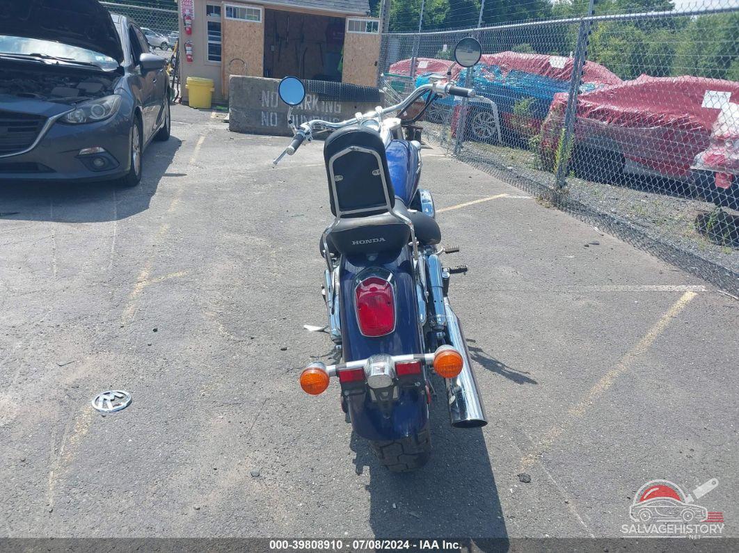 JH2RC44F22K020219 2002 HONDA VT750 photo no. 6