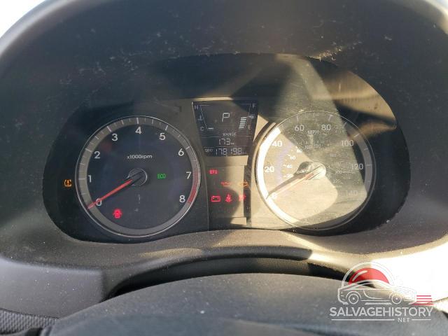 KMHCT4AEXDU502868 2013 HYUNDAI ACCENT photo no. 9