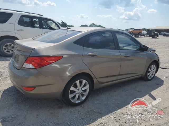 KMHCU4AE7EU668988 2014 HYUNDAI ACCENT photo no. 3