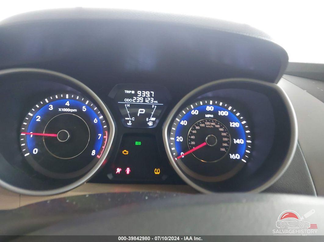 KMHDH4AE0CU331195 2012 HYUNDAI ELANTRA photo no. 7