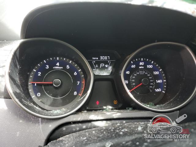 5NPDH4AEXFH572202 2015 HYUNDAI ELANTRA photo no. 9