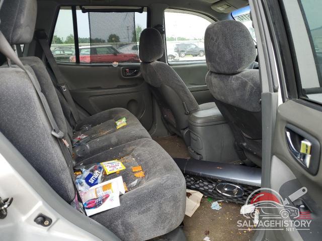 KM8SC73D04U632028 2004 HYUNDAI SANTA FE photo no. 11