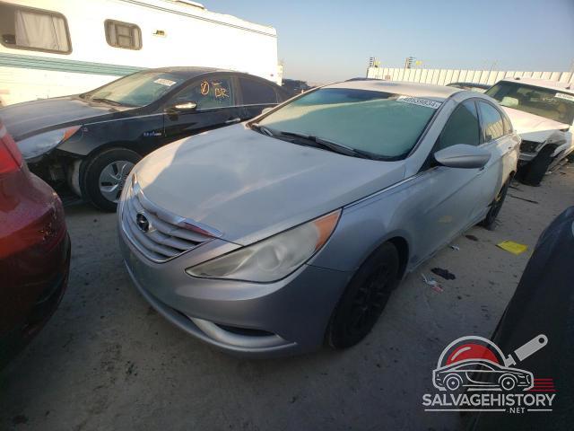5NPEB4AC8CH366621 2012 HYUNDAI SONATA photo no. 9