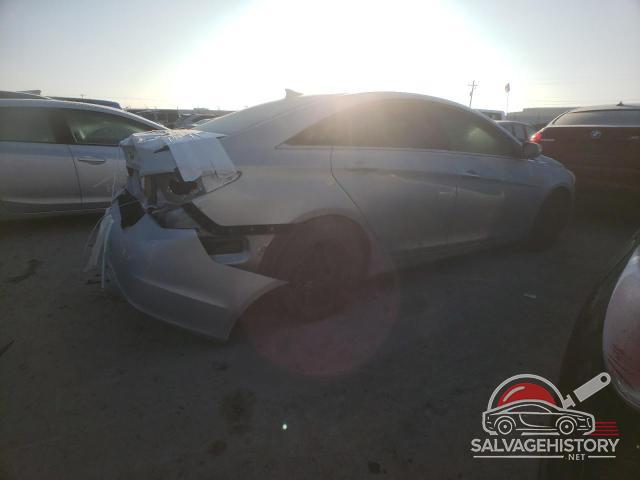 5NPEB4AC8CH366621 2012 HYUNDAI SONATA photo no. 3