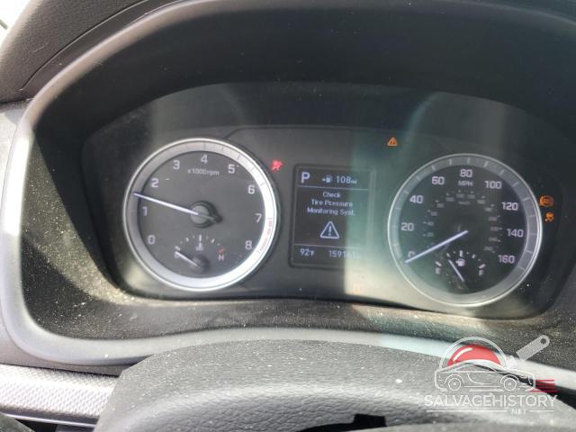 5NPE24AFXJH627397 2018 HYUNDAI SONATA photo no. 9