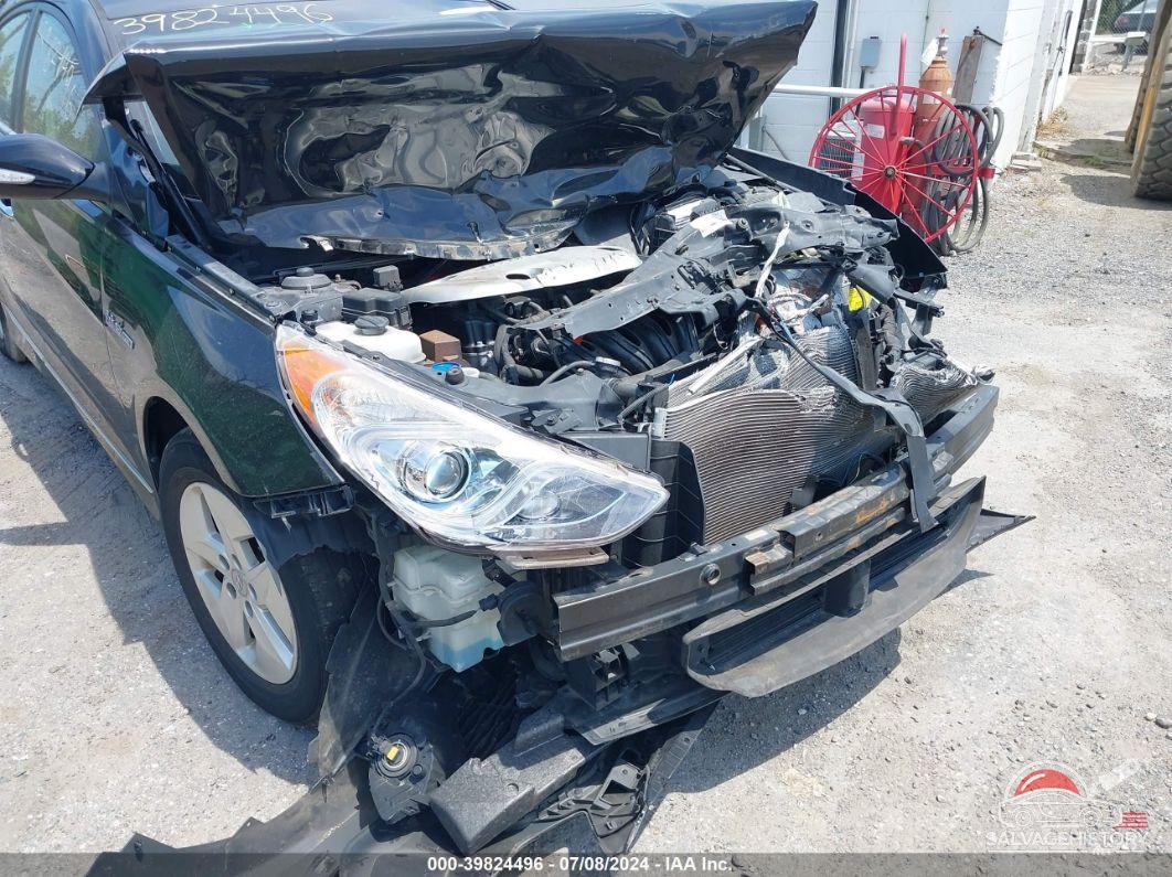 KMHEC4A4XCA037198 2012 HYUNDAI SONATA HYBRID photo no. 6