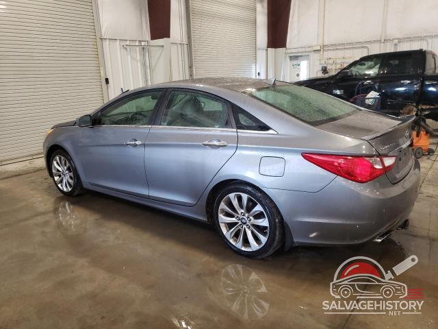 5NPEC4AC0DH644703 2013 HYUNDAI SONATA SE photo no. 2