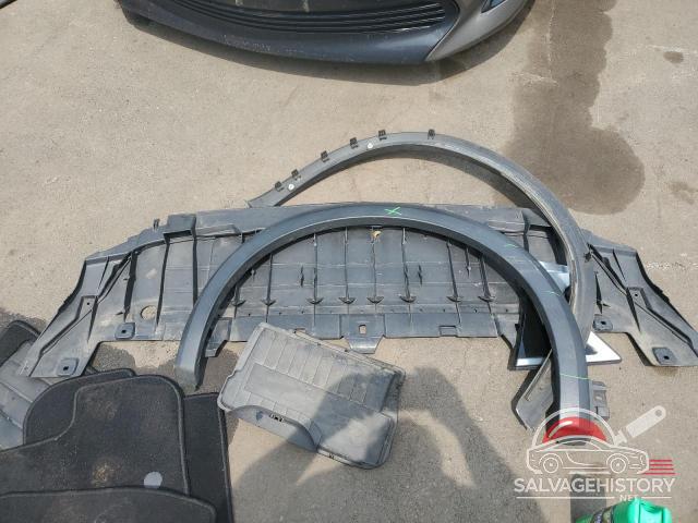 SJKCH5CR3JA041812 2018 INFINITI QX30 photo no. 12