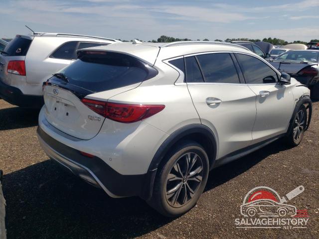 SJKCH5CR6KA008319 2019 INFINITI QX30 photo no. 3