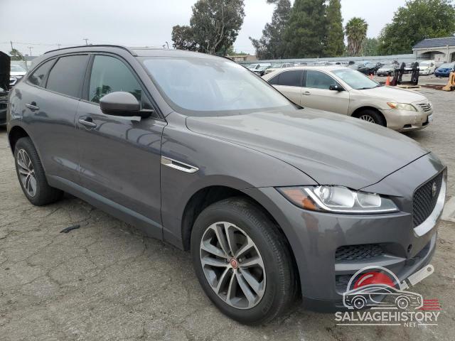 SADCJ2BN9HA091956 2017 JAGUAR F-PACE photo no. 4