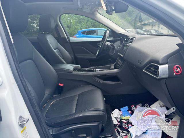 SADCJ2FN5JA260760 2018 JAGUAR F-PACE photo no. 5