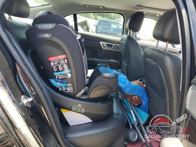 SAJWJ0EFXD8S86033 2013 JAGUAR XF photo no. 10