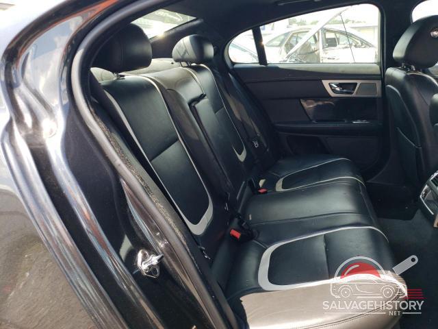 SAJWA0HP2FMU77444 2015 JAGUAR XF photo no. 10