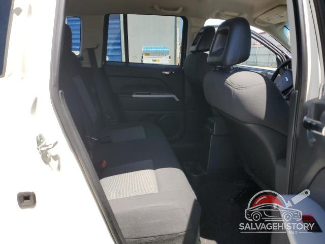 1J8FF47WX8D584320 2008 JEEP COMPASS photo no. 10