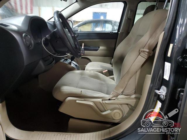 1J4NF1FB4AD675034 2010 JEEP COMPASS photo no. 7