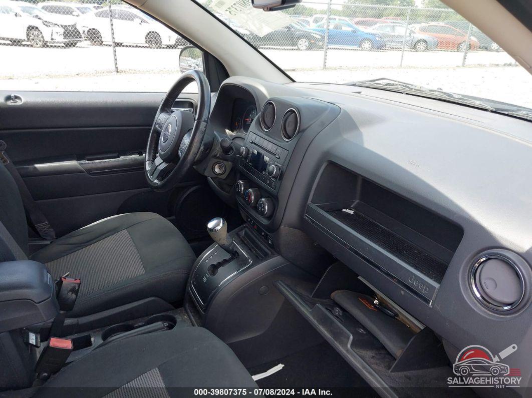 1J4NT1FB4BD195506 2011 JEEP COMPASS photo no. 5