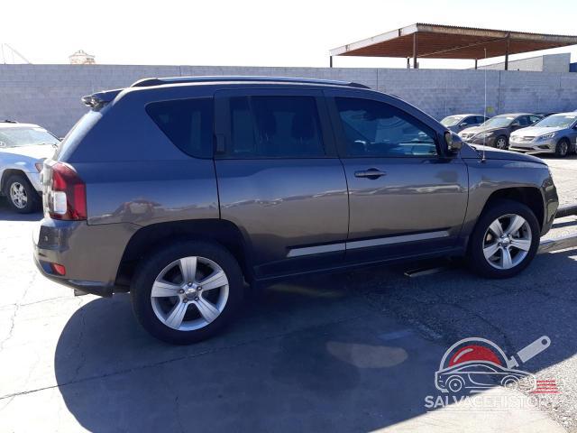 1C4NJCEA5GD615233 2016 JEEP COMPASS photo no. 3