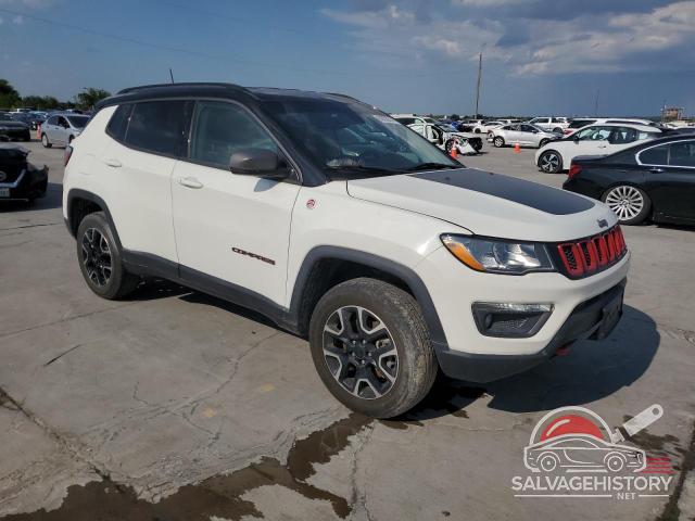 3C4NJDDB3LT189398 2020 JEEP COMPASS photo no. 4