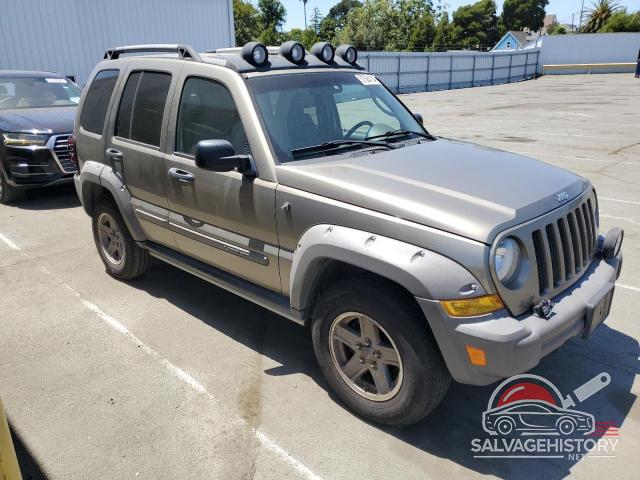 1J4GK38K86W133444 2006 JEEP LIBERTY photo no. 4
