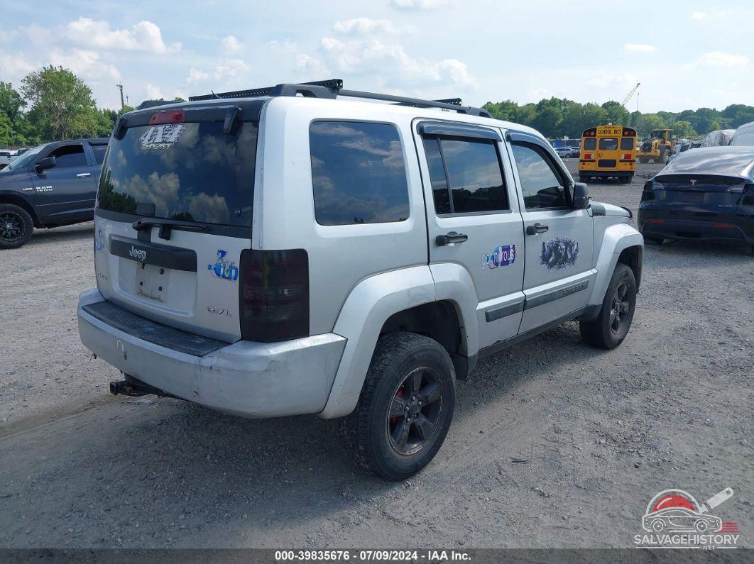 1J8GN28K48W261621 2008 JEEP LIBERTY photo no. 4