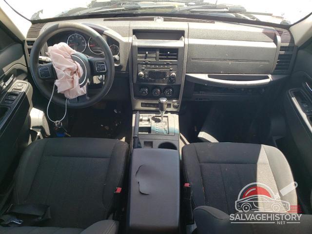 1J4PN2GK7BW510570 2011 JEEP LIBERTY photo no. 8